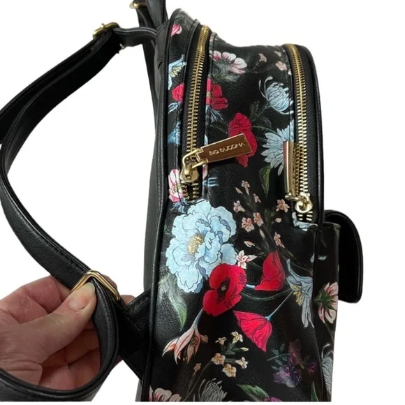 BIG BUDDAH Floral Backpack in Black -- GORGEOUS!!!! - Picture 7 of 8